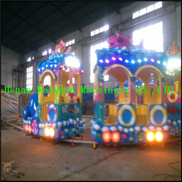 sea animal track train4.jpg