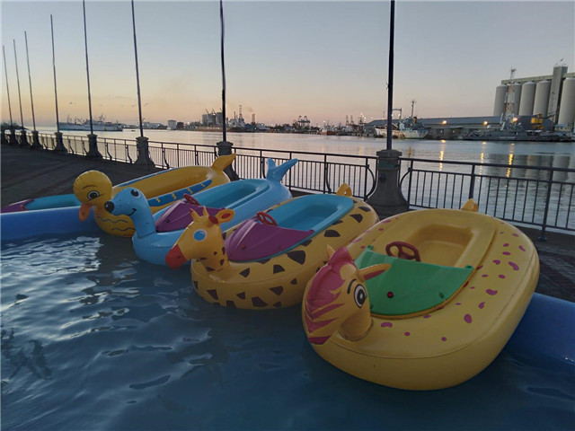 C:\Users\Administrator\Desktop\bumper boats clients feedback 3.jpg