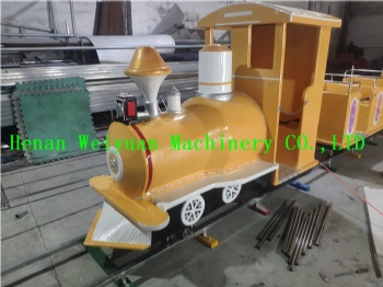 Electric Outdoor Lighted Christmas Class Train 26 Seats